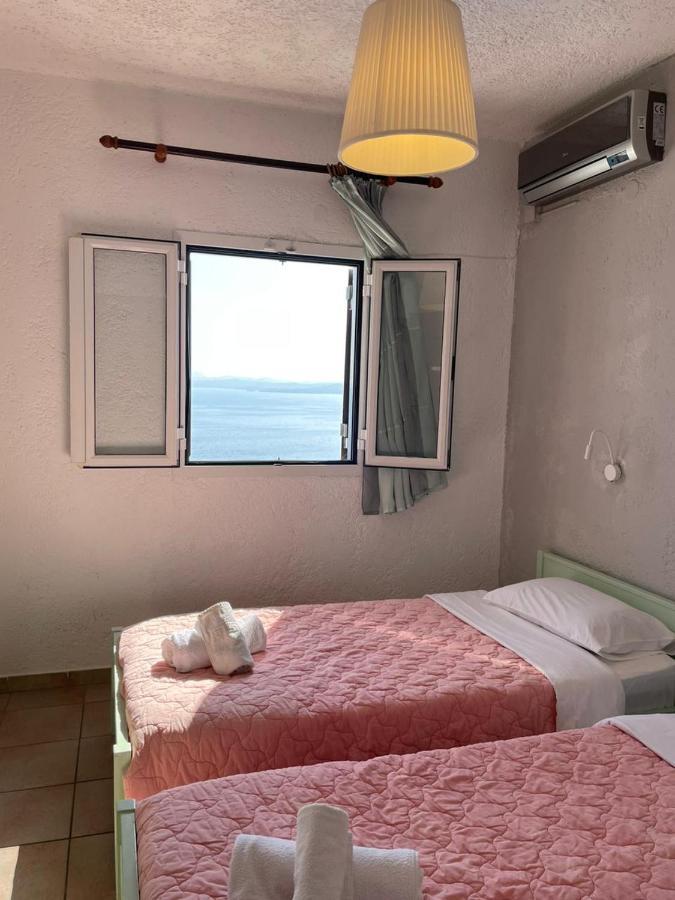 Yannis Apartments Barbáti Eksteriør bilde