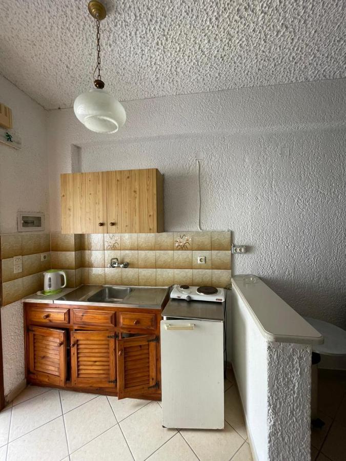 Yannis Apartments Barbáti Eksteriør bilde
