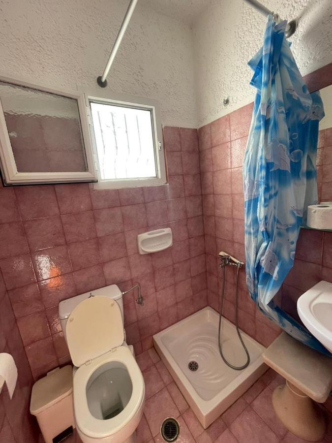 Yannis Apartments Barbáti Eksteriør bilde